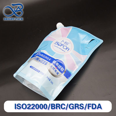 Duurzame en handige spoutzak met handvat voor wasmiddel verpakking op maat gedrukt bulk order kortingen.